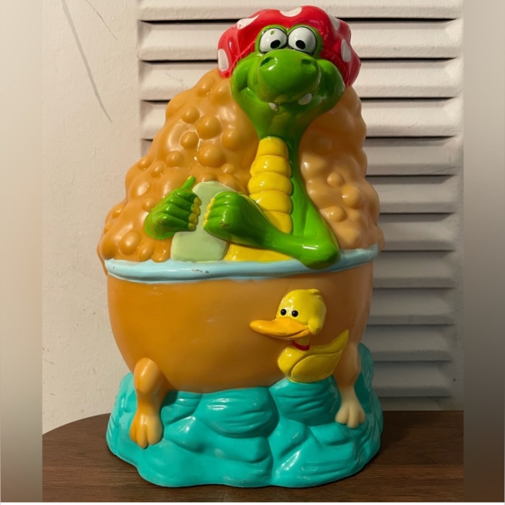 Vintage 1995 dragon tales productions dragon  in bathtub lamp With Rubber Ducky